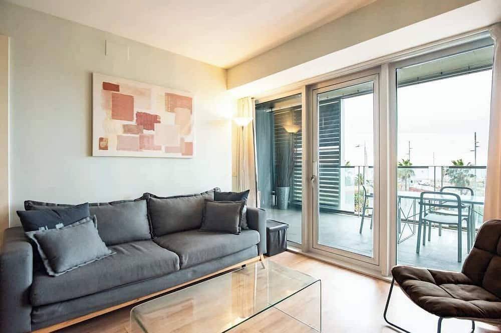 Seafront suite with terrace in Barcelona Strand, Barcelona