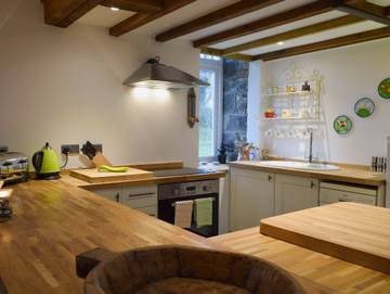 Glamping for 4 People in Pembrokeshire, South-Wales, Photo 4