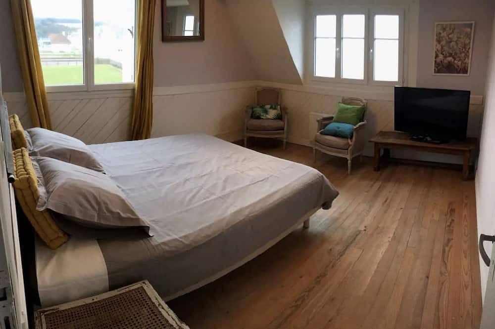 Pourville Face à la mer : Belle ou Déchaînée, Animaux Acceptés in Pourville-sur-Mer, Hautot-sur-Mer