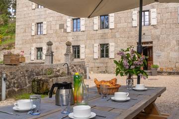 Gîte pour 24 Personnes dans Saint-Amans, Région de Mende, Photo 4