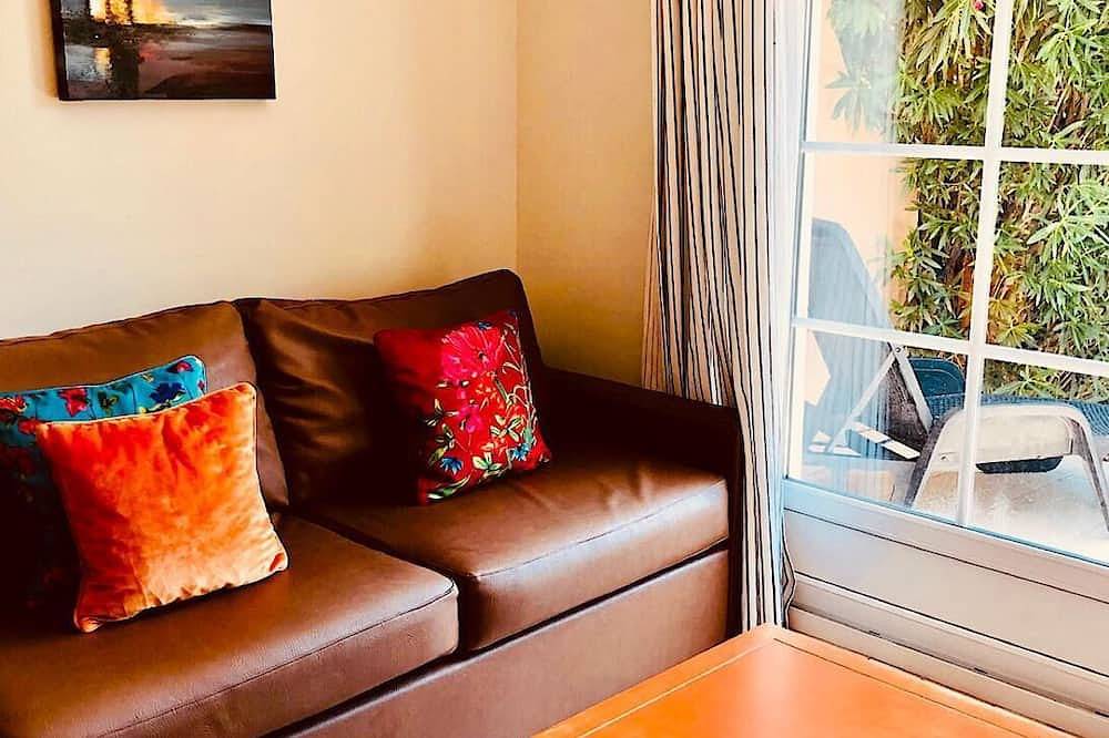 Entire apartment, Apartment 4 people Var in Callian, Draguignan region