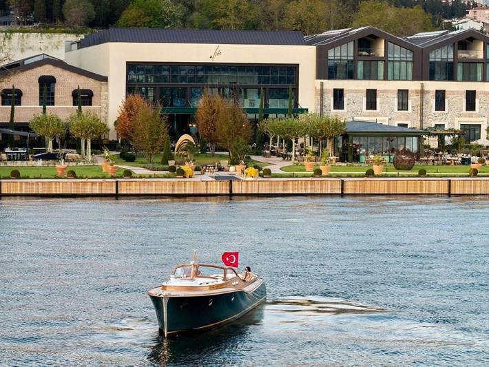 Hotel für 3 Personen, mit Whirlpool und Pool sowie Sauna und Garten in der Türkei - 2