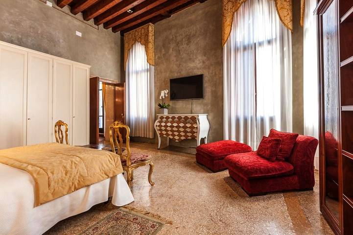 Chambre d’hôte pour 2 personnes, avec Terrasse et Vue dans Place Saint Marc