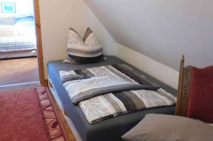 Ganze Wohnung, Ferienwohnung mit Blick auf den Frankenwald in Rosenthal am Rennsteig, Saaleland
