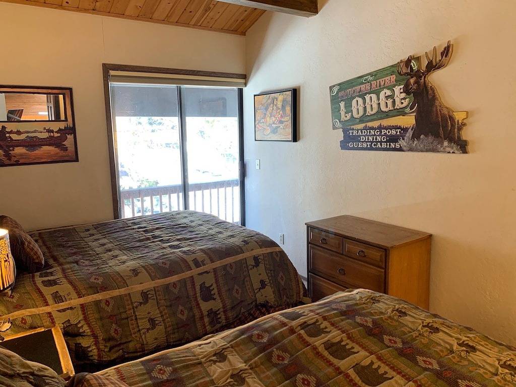 Ganze Wohnung, Neue Liste Seeufer, Strandlage, Vermietung von Wasserfahrzeugen, privater Steg, Skiverleih in Truckee, Donner Lake