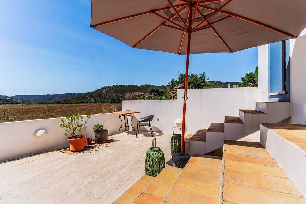 Casa Mira Vale - Calm Country House for 4 in Bordeira, Naturpark Südwest-Alentejo und Costa Vicentina