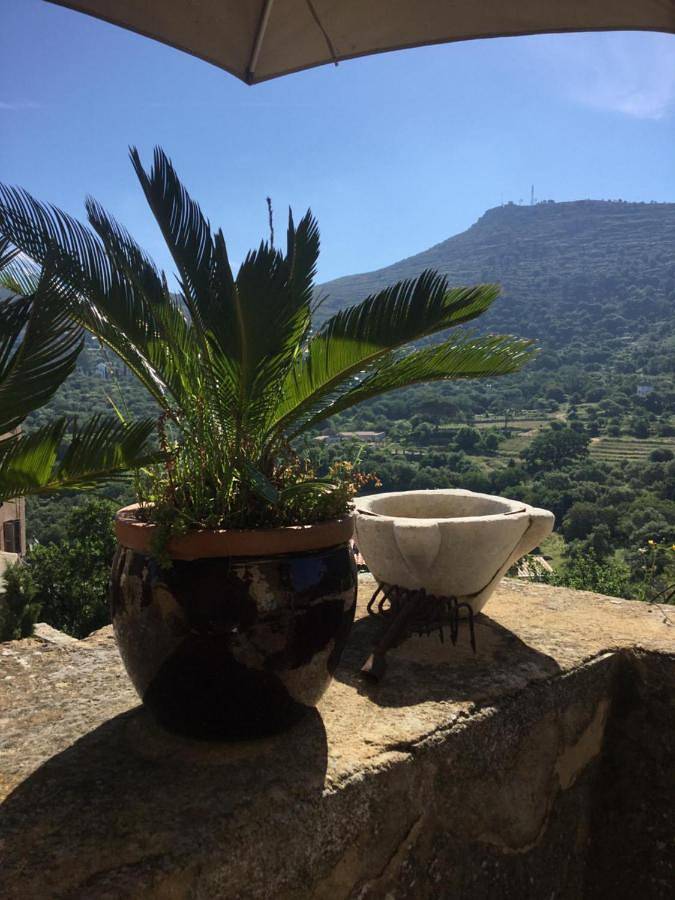 Location de vacances pour 3 personnes, avec vue et balcon dans Pigna - 2