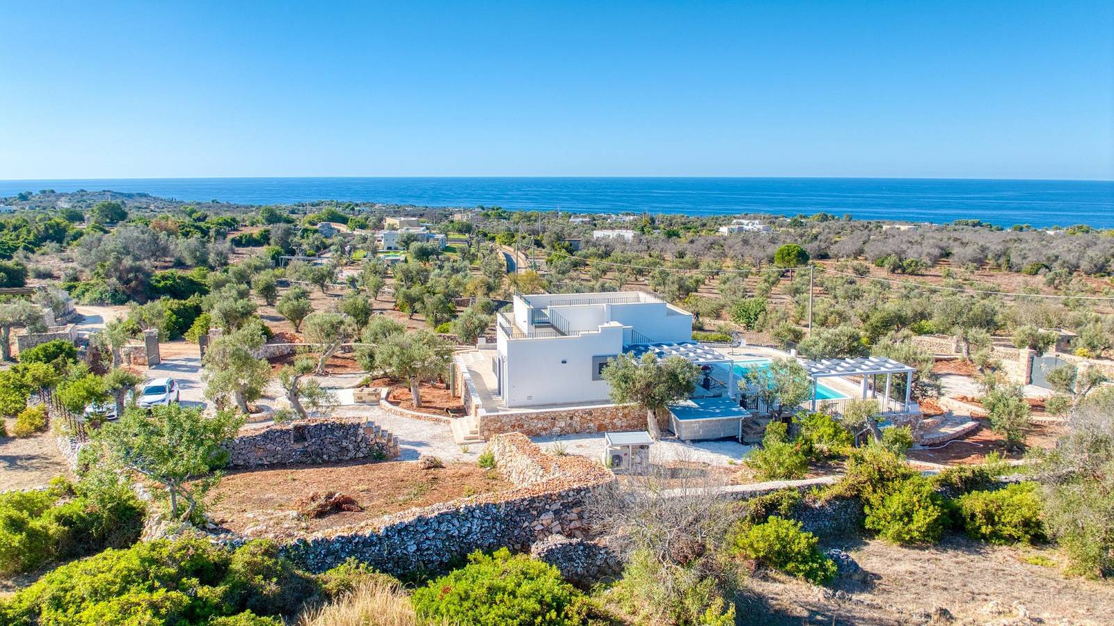 Magnifica villa con piscina riscaldata, vista 270° in Castrignano del Capo, Golfo di Taranto