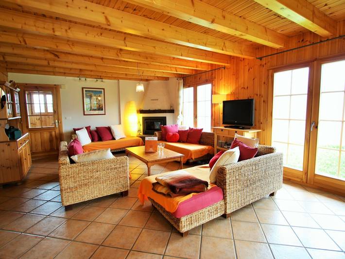 Ferienhaus für 10 Personen, mit Balkon und Terrasse sowie Sauna in Les Masses