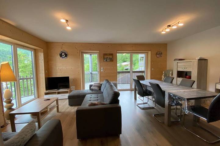 Chalet pour 6 personnes, avec balcon et jardin dans Le Lioran
