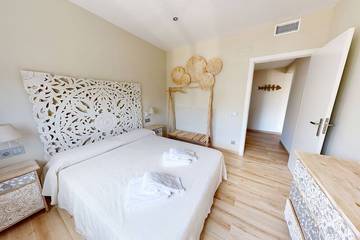 Casa Rural para 13 Personas en Tierras del Ebro, Costa Dorada, Foto 3
