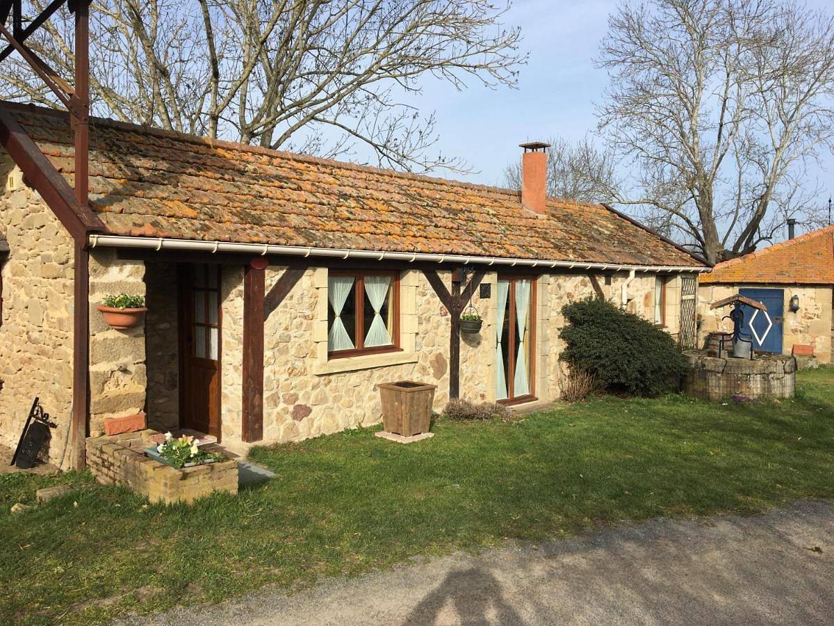 Appartement entier, Maison d'amis in Saint-Priest-en-Murat, Région de Montluçon