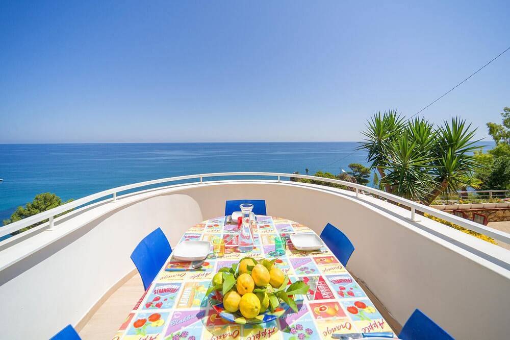 Nice home in Altavilla Milicia in Torre Colonna-Sperone, Altavilla Milicia