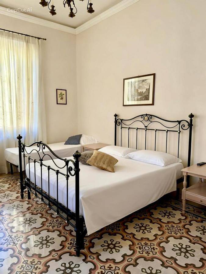 Small Double Room in Cosenza, Provincia di Cosenza