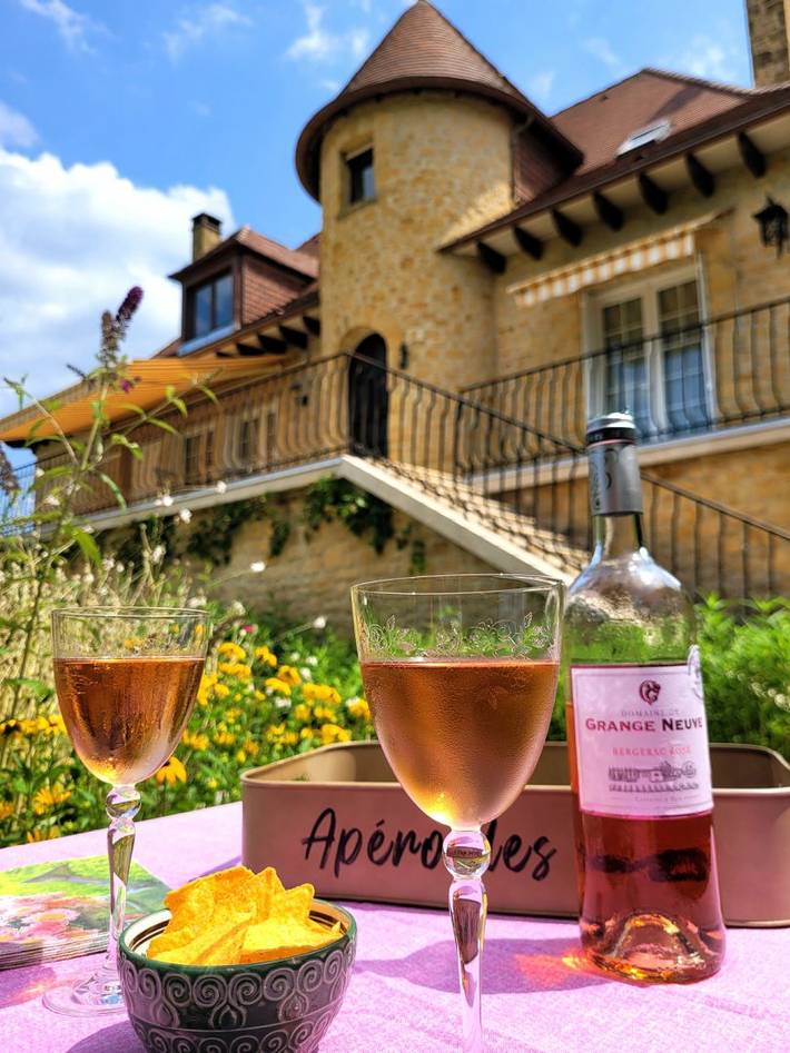 Gîte pour 2 personnes, avec terrasse et jardin à Carsac-Aillac - 2