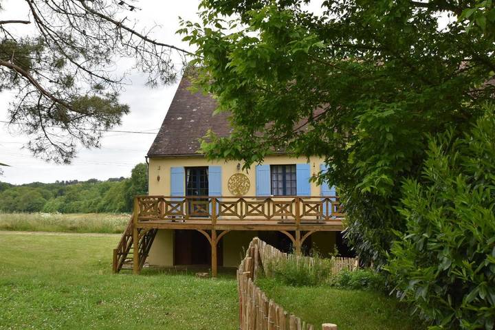 Location de vacances pour 6 personnes, avec piscine ainsi que jardin et vue, adapté aux familles à Mauzac-et-Grand-Castang - 2