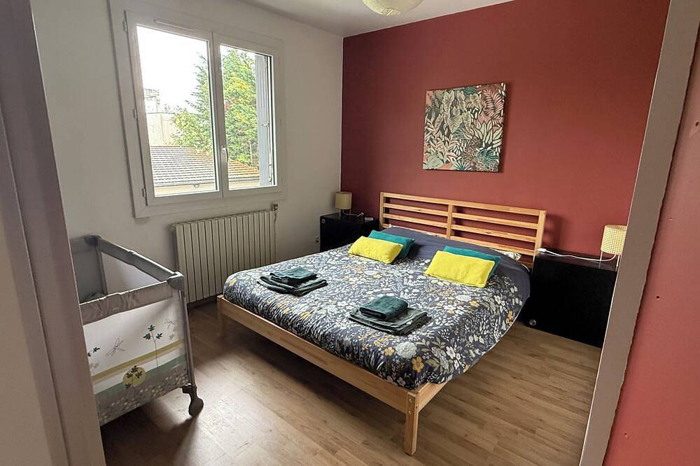Vacation villa 250 m² with heated pool near \"Lyon\" ideal for families in Rillieux-la-Pape, Lyon region