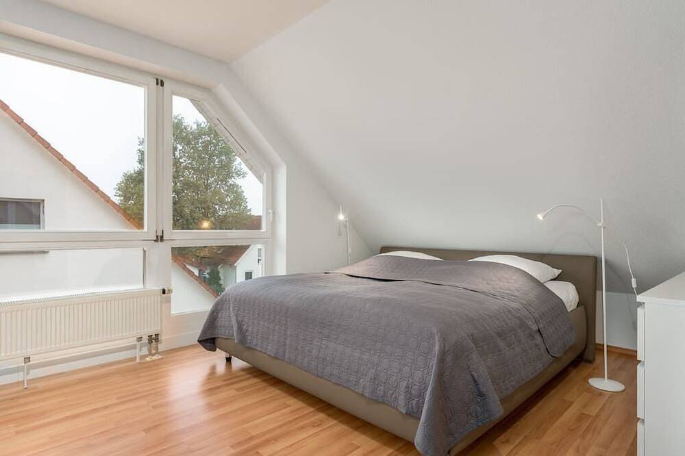 Ganze Wohnung, Veens Crew Home 7 Pax in Dreieich, Landkreis Offenbach