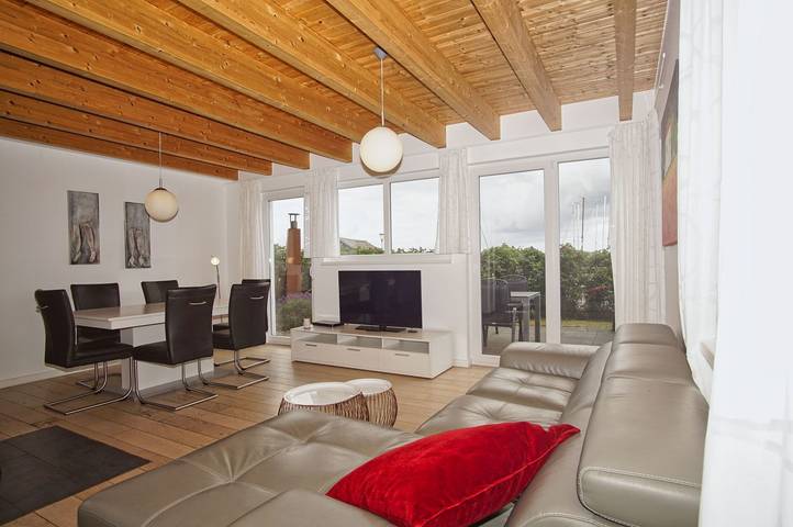 Hafennahes Ferienhaus mit Terrasse und Meerblick - Ferienhaus Timpete Steuerbord in Gager, Mönchgut