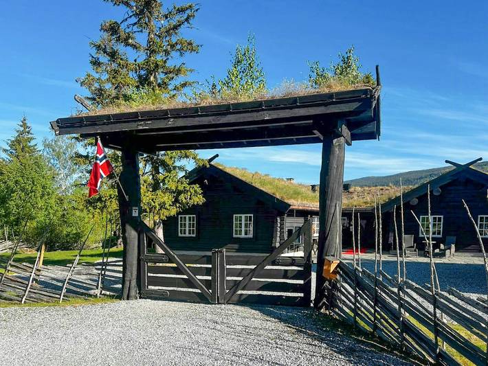 Blockhütte mit Spa und Sauna am Gulsviktjernet in Flå
