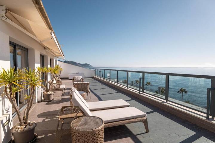 Hotel für 2 Personen, mit Balkon und Whirlpool sowie Terrasse und Garten in Cala Bona - 3