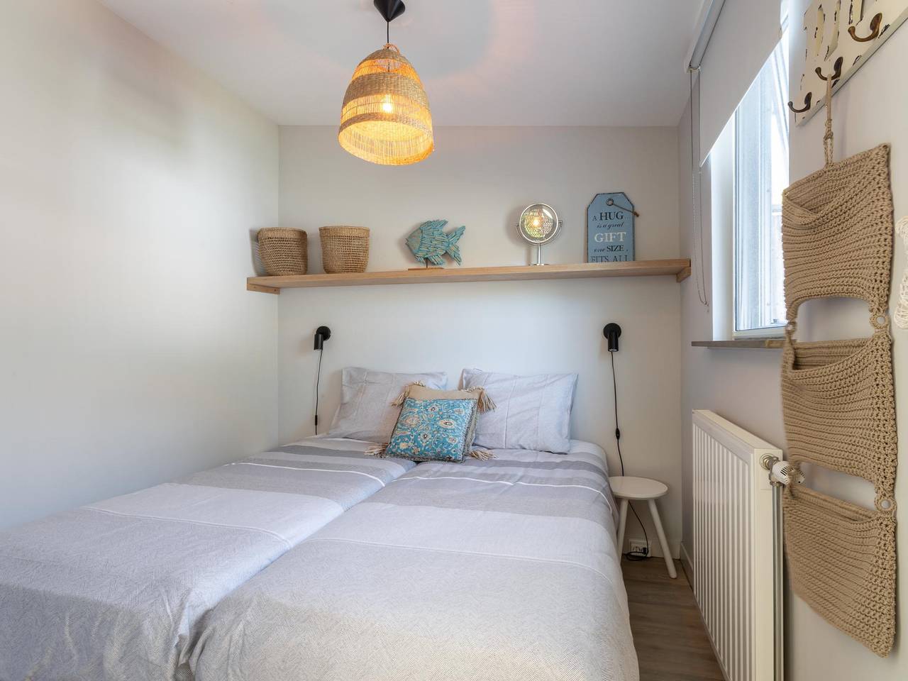 Ferienhaus mit überdachter Terrasse an der Küste in De Banjaard, Kamperland