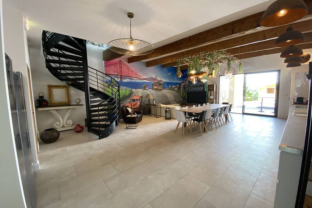 Entire apartment, Coliving La Vigneronne - Studio La Treille in Mireval, Côte d'Améthyste