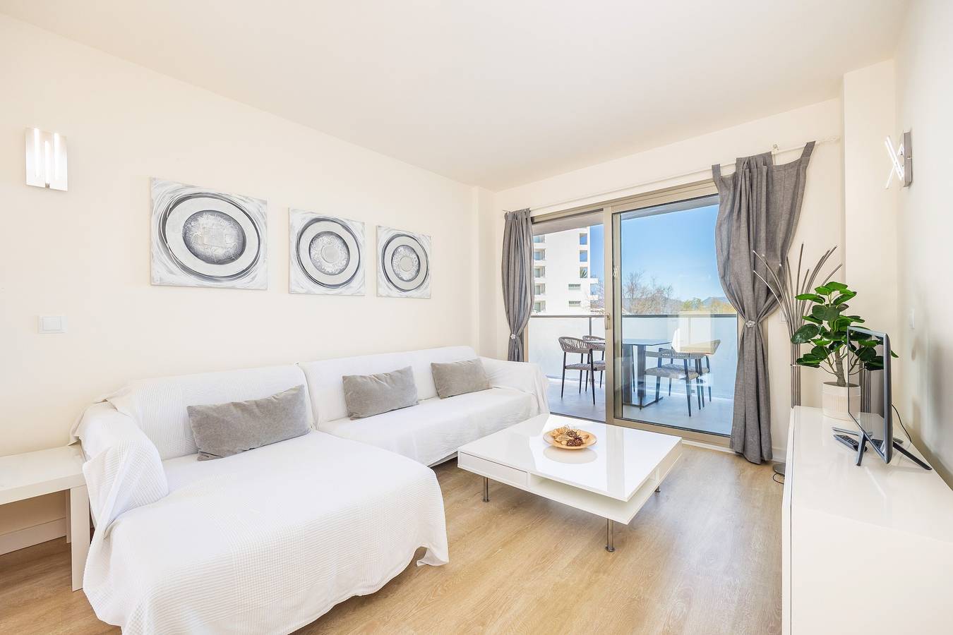Appartement entier, Vue mer spectaculaire - À 50 m de la plage Cala Millor in Cala Millor, Sant Llorenç des Cardassar