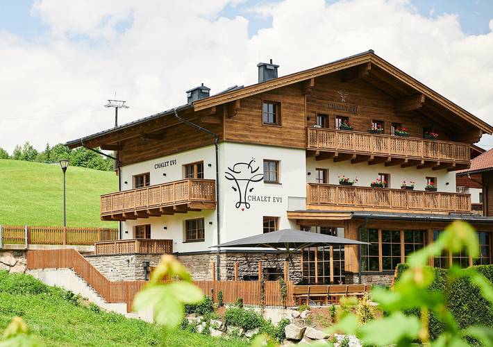 Ferienhaus für 23 Personen, mit Sauna und Garten in Kaprun