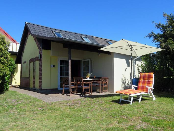 Ferienwohnung für 3 Personen, mit Terrasse und Garten sowie Ausblick in Neddesitz