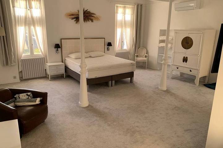 Château pour 10 personnes, avec piscine dans le Vaucluse - 2