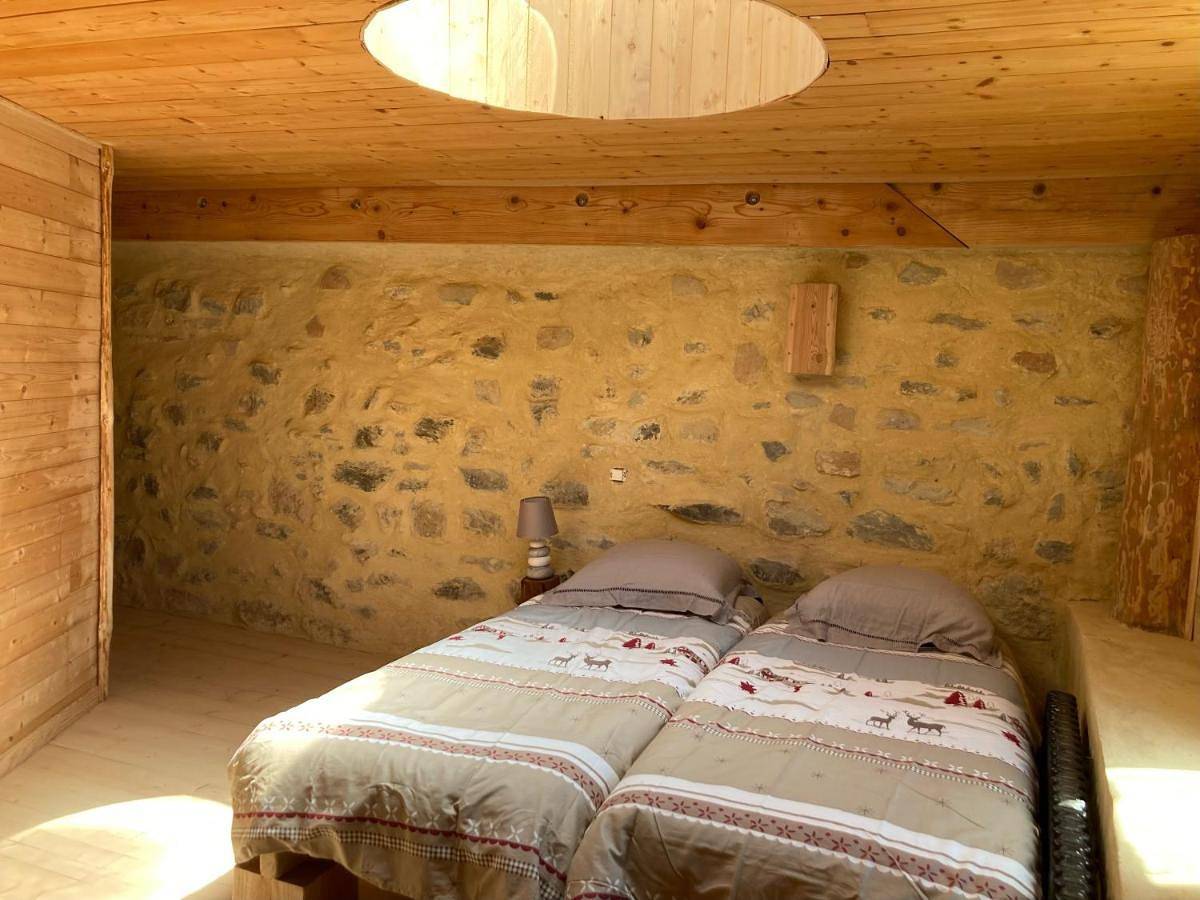 Three-Bedroom Home in Barles, Alpes-de-Haute-Provence