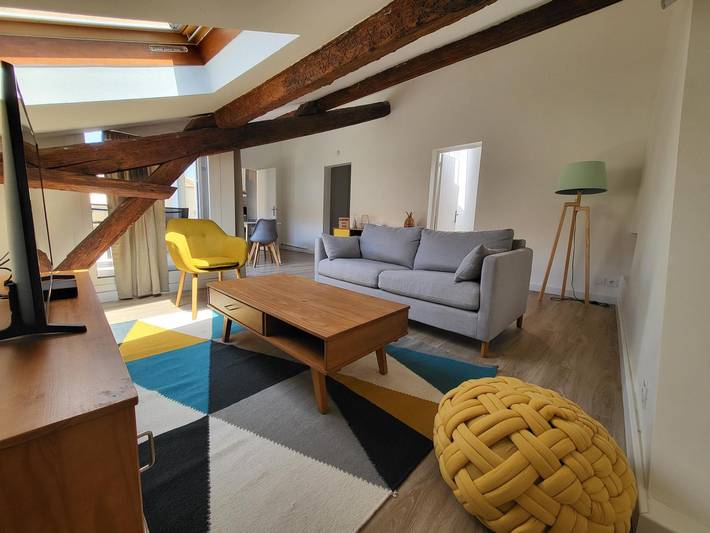 Appartement de vacances pour 4 personnes, avec terrasse à Nîmes