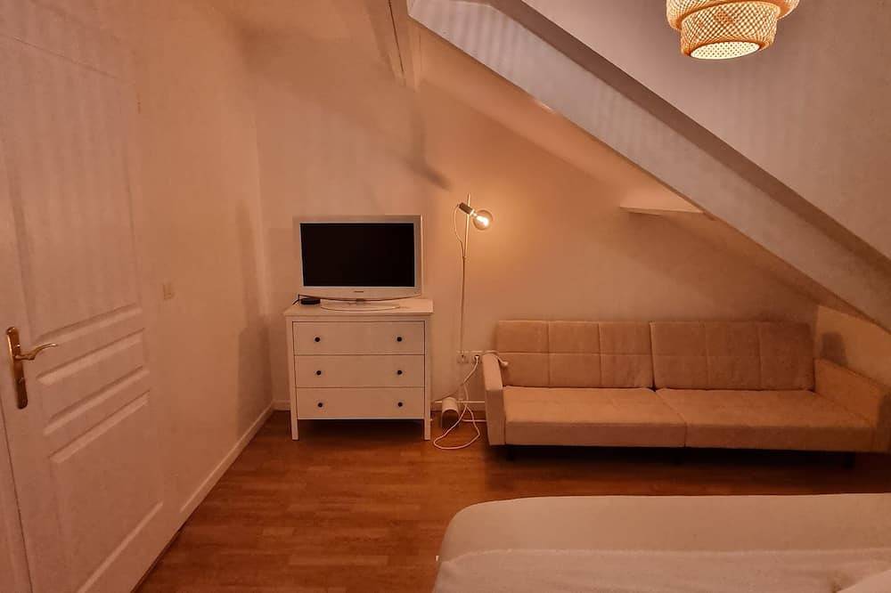 Entire apartment, En Centre Ville Accès Rapide Disney&paris Proche Gare in Esbly, Seine-et-Marne