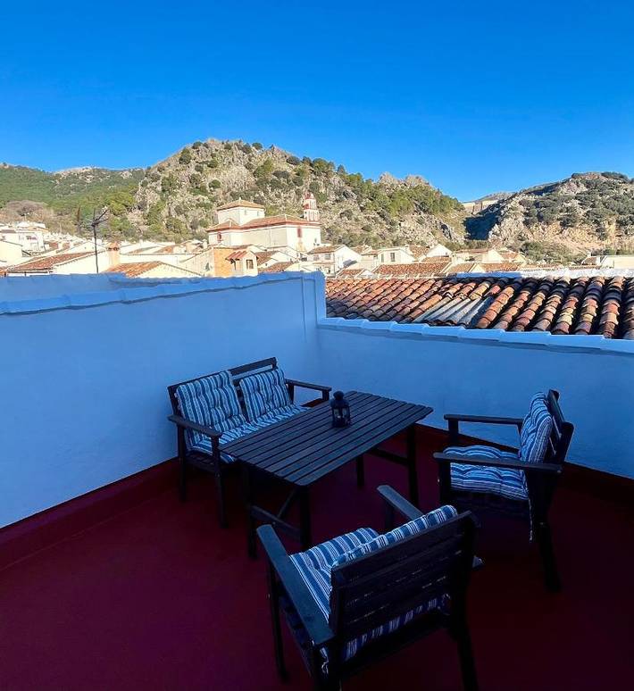 Apartamento de vacaciones para 6 personas, con balcón y vistas en Sierra de Grazalema - 2