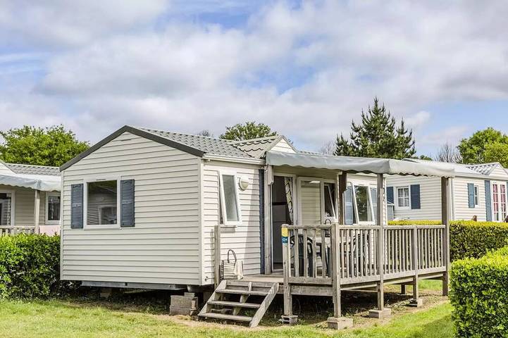Camping pour 4 personnes, avec terrasse à Bénodet