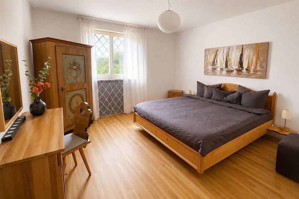 Ganze Wohnung, Ferienwohnung alpenkind 74 qm, 1-4 Personen, 2 Schlafzimmer, Terrasse in Staudach-Egerndach, Chiemsee