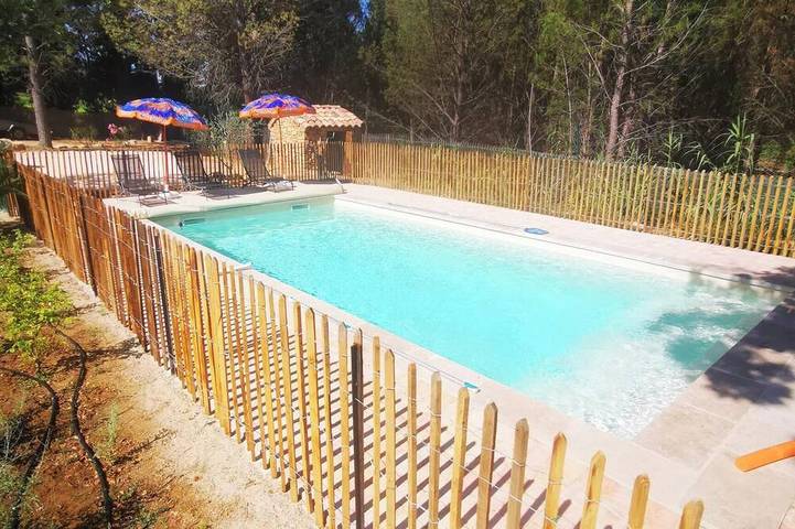 Gîte pour 6 personnes, avec jacuzzi à Bagnols-sur-Cèze