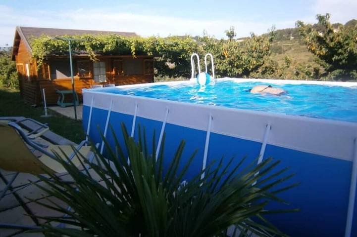 Location de vacances pour 4 personnes, avec Terrasse et Jardin à Saint-Julien-du-Serre