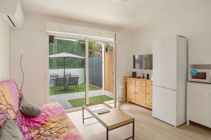 Appartement entier, Appartement rénové avec piscine collective in Hendaye, Région de Bayonne