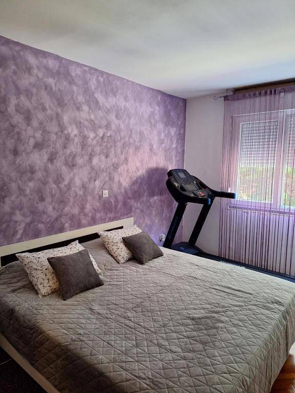 Ferienwohnung für 6 Personen, mit Balkon und Ausblick in Omis