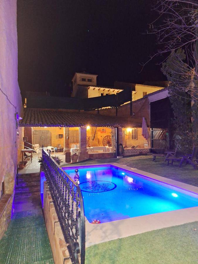 Casa rural para 10 personas, con jardín además de vistas y piscina, Se admiten mascotas en Pla d'Urgell