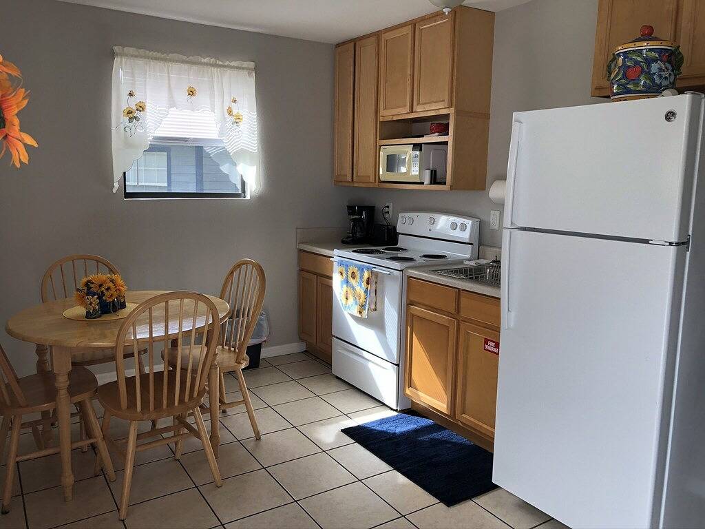 Large furnished cabin on 15 acre lakefront property in Lake Pierce, Zentral Florida