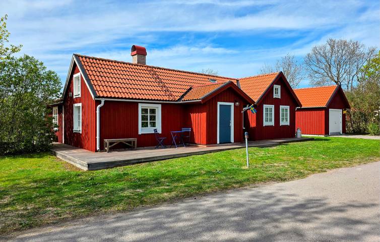 Hus för 8 Personer med trädgård in Öland