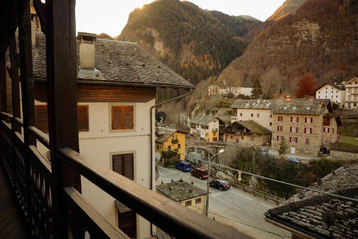 Gîte pour 6 personnes, avec vue et terrasse à Campertogno - 2