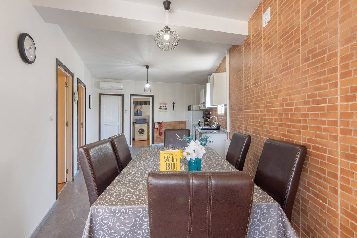 Casa de vacaciones 'Amarela' con piscina compartida, Wi-Fi y aire acondicionado in Ponte de Vagos, Ponte de Vagos e Santa Catarina