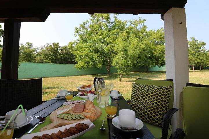 Bungalow für 5 Personen, mit Terrasse und Pool in Istrien - 3