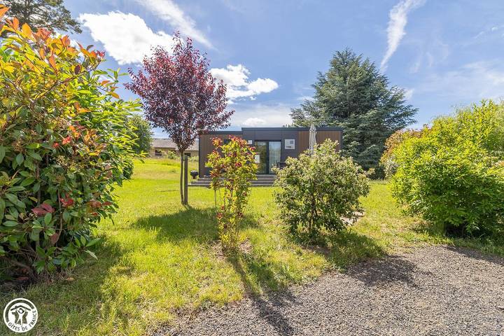Maison de vacances pour 4 personnes, avec terrasse et jardin à Chambon-sur-Lac