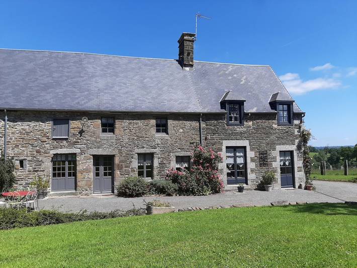 Location de vacances pour 5 personnes, avec Terrasse et Jardin à Montaigu-les-Bois