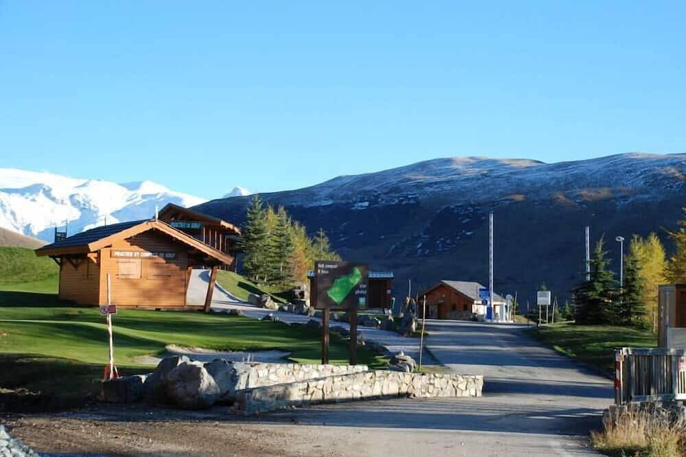 Ganze Wohnung, Komfortable Wohnung am Fuße der Pisten, Südlage, ruhig .Très Geschäften in Huez, Nationalpark Écrins